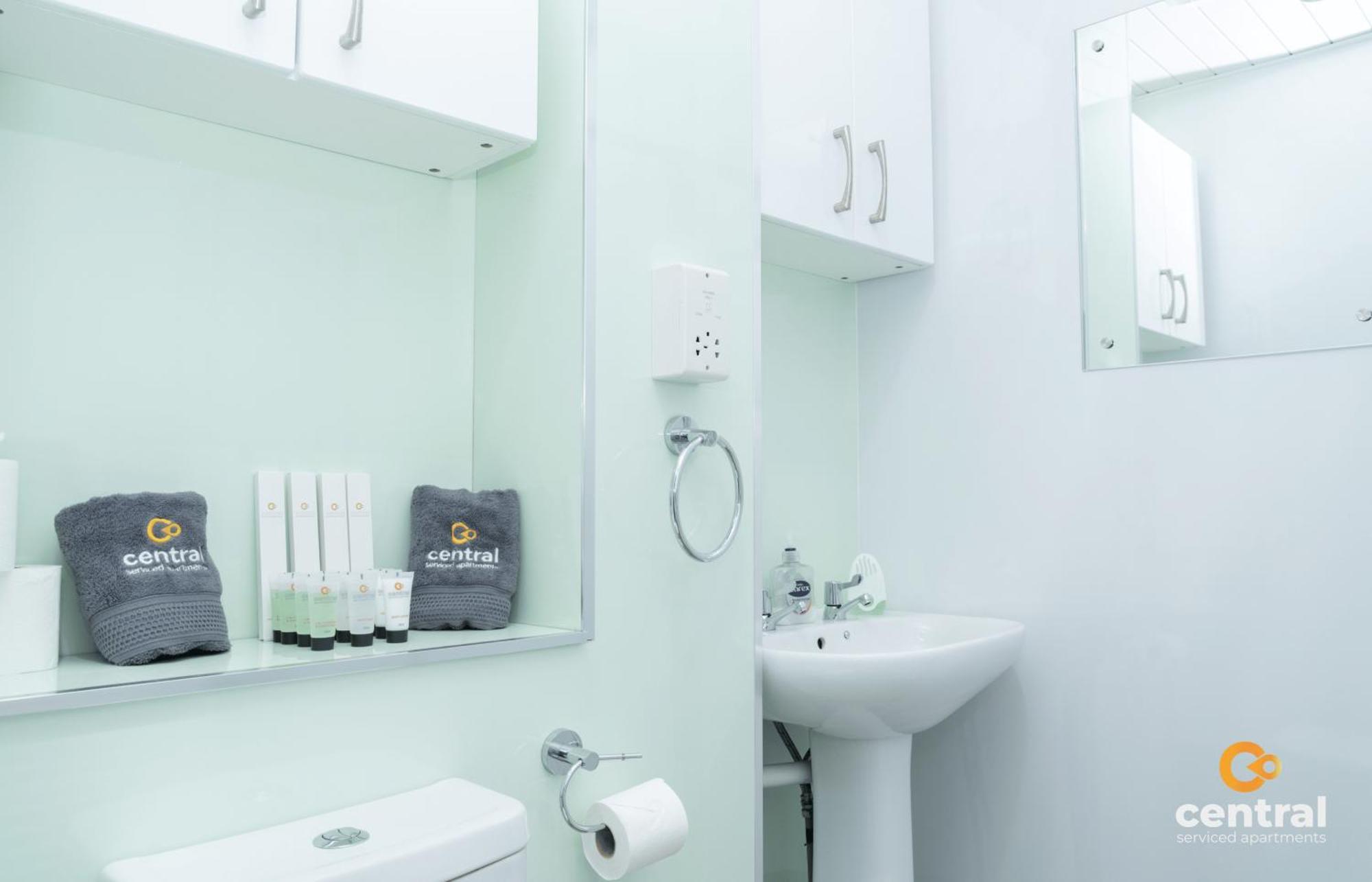 Central Serviced Apartments - 2 Bedroom - Ground Floor - Monthly & Weekly Bookings Welcome - Free Street Parking - 2 Double Beds - Wifi - Smart Tvs In Rooms - Fully Equipped - Heating 24-7 - Contractor & Short Stay Favourite Данди Экстерьер фото